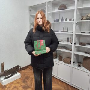 Поздравляем победителя викторины «Белорусский Новый год: истории, традиции, обряды, приметы» Табакову Ксению