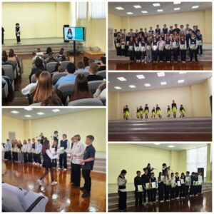 В преддверии главного государственного праздника — Дня Конституции Республики Беларусь — по всей стране проходят торжественные мероприятия, на которых юные белорусы, достигшие 14-летия, получают свой первый паспорт и подарочное издание от Президента — книгу «Я — гражданин Республики Беларусь»